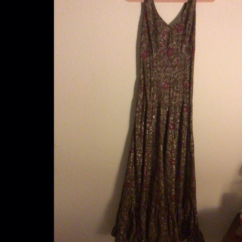 Coline Drop Waist Tiered Smock Back Floral Maxi Dress in Olive Purple Silver S/M - Picture 2 of 9